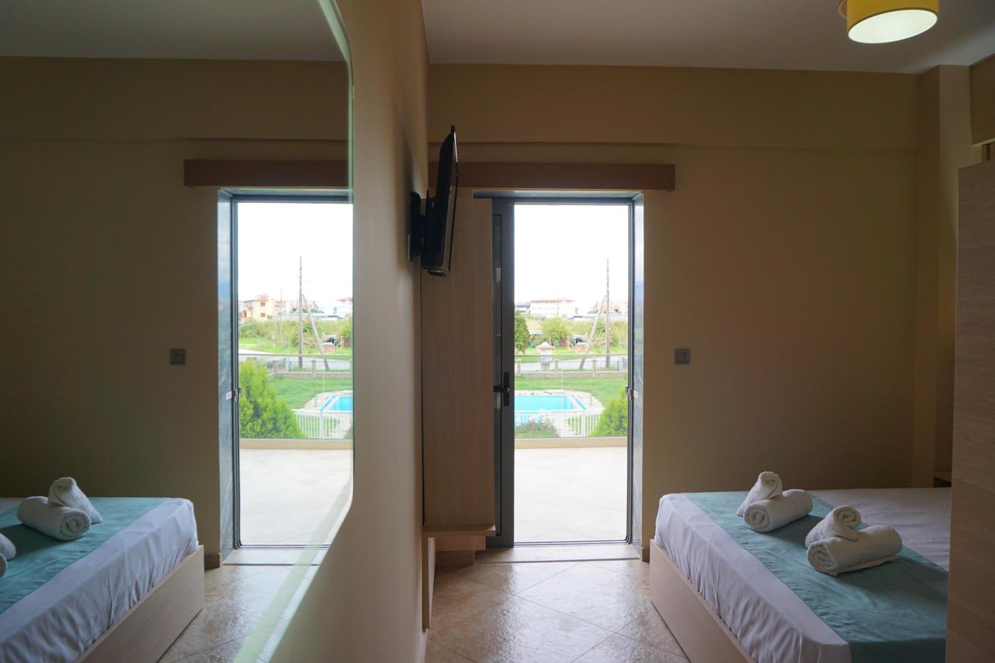 House Michalis Aparthotel Sarti Bagian luar foto