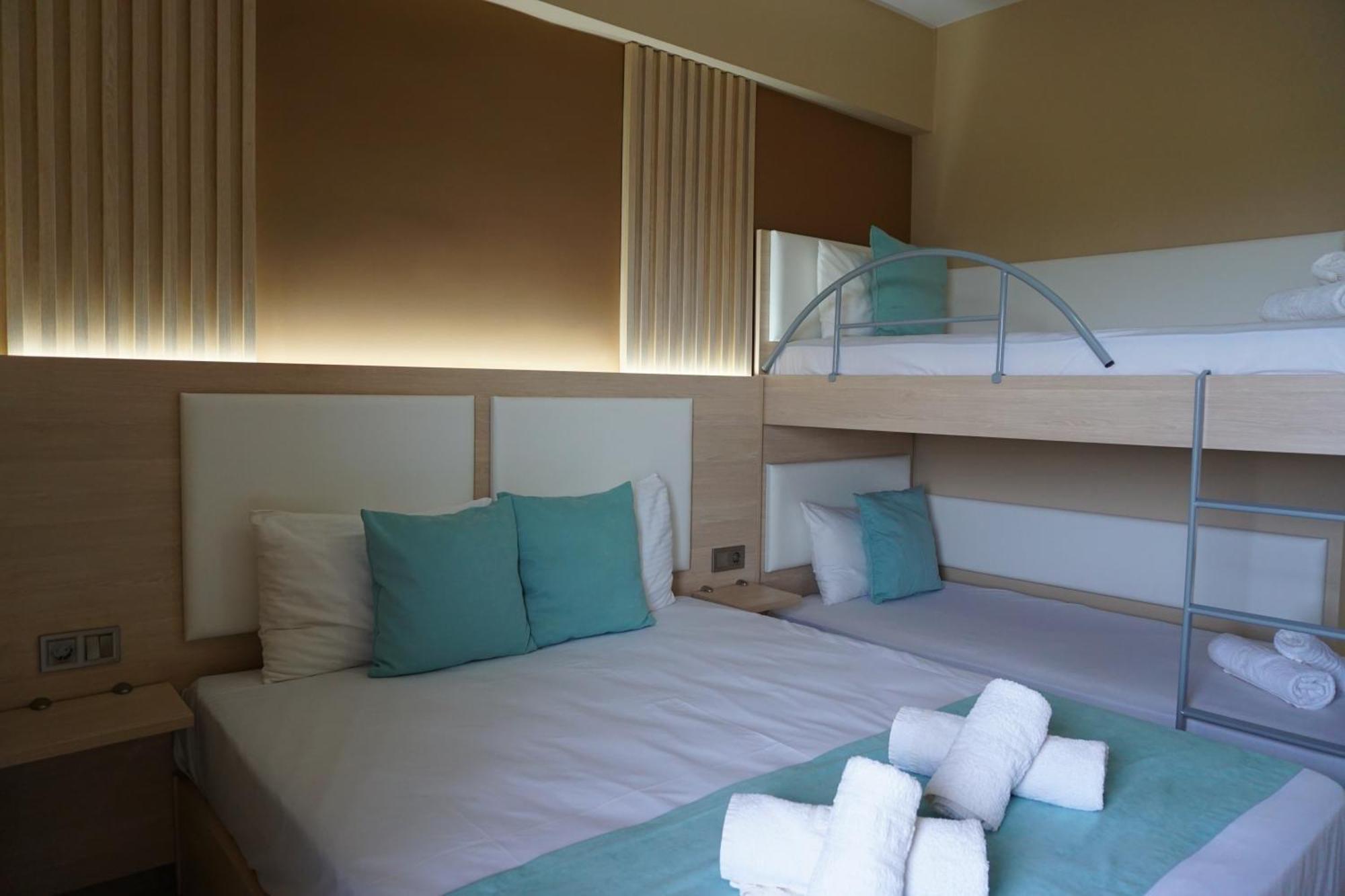House Michalis Aparthotel Sarti Bagian luar foto